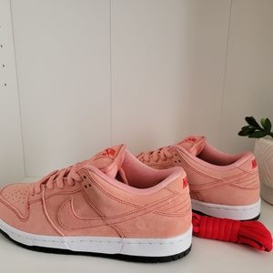 Nike SB Dunk Low Pink Pig Size 8.5